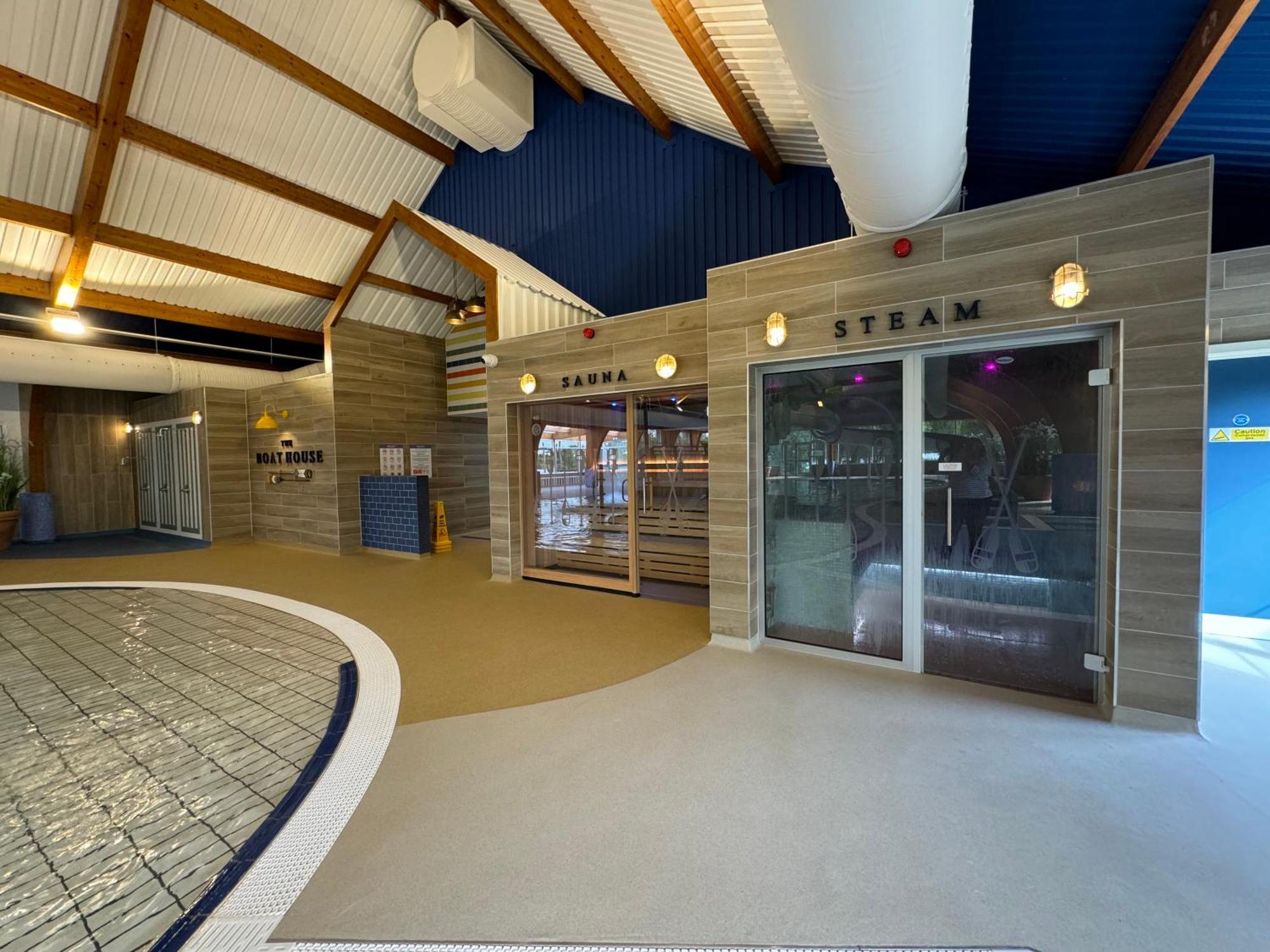 Cottontail Lodge - Hot Tub - Pet Friendly South Cerney Dış mekan fotoğraf